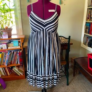 Torrid Sz 1 Black and White Striped Dress